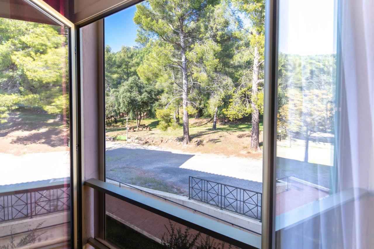 Domaine Des Gueules Cassees La Valette-du-Var Exterior foto